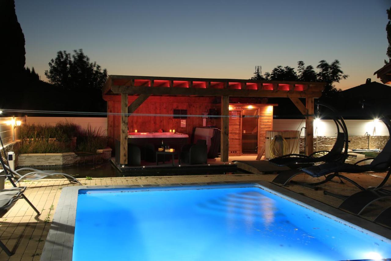 Chalet Mont Ventoux Et Chalet Vip Camaret-sur-Aigues Dış mekan fotoğraf