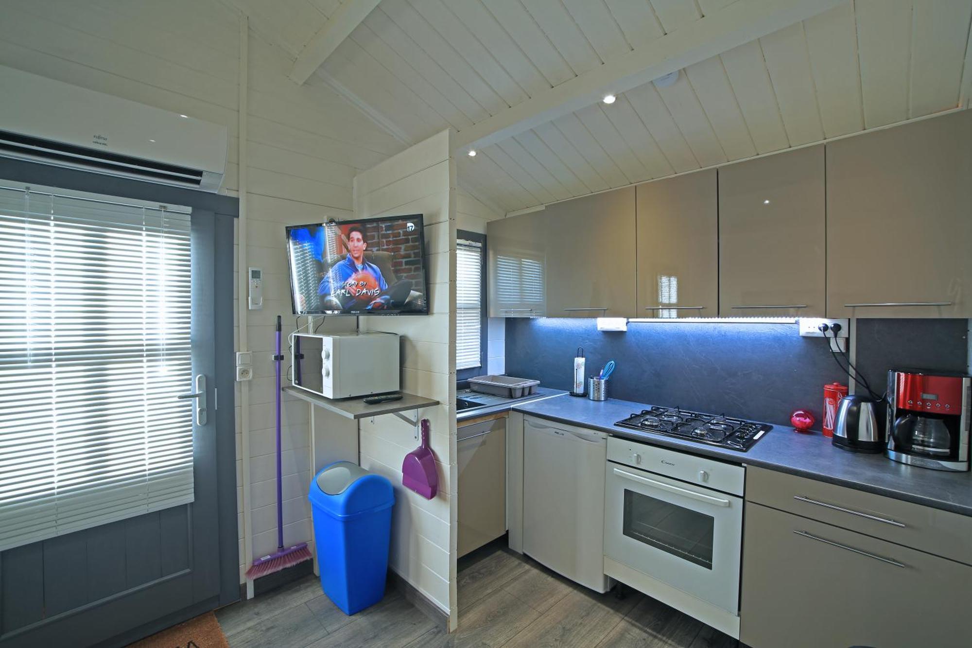 Chalet Mont Ventoux Et Chalet Vip Camaret-sur-Aigues Oda fotoğraf