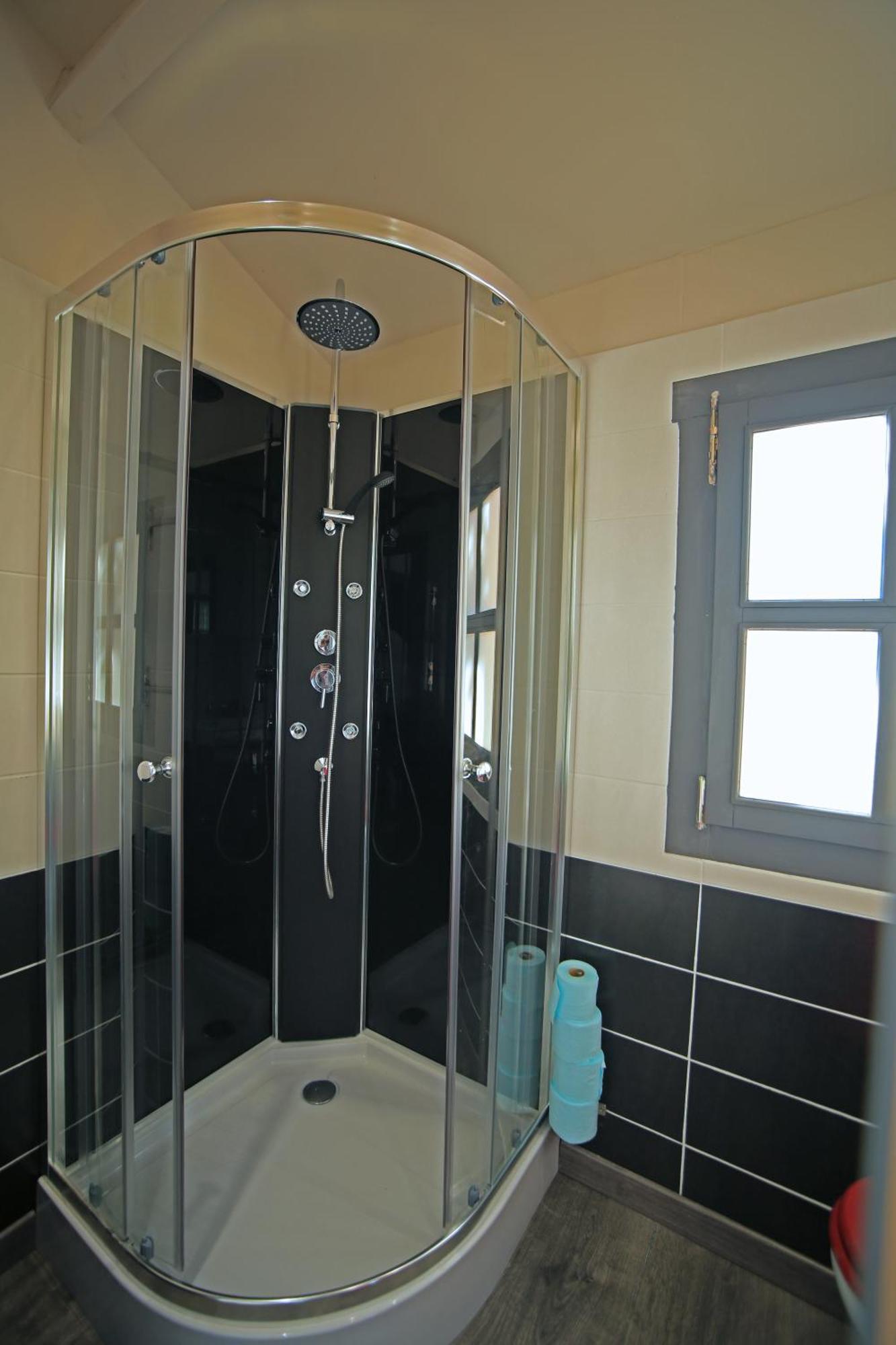 Chalet Mont Ventoux Et Chalet Vip Camaret-sur-Aigues Oda fotoğraf